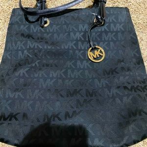Large Michael Kors bag